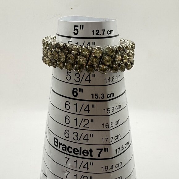 Vintage Stretch Rhinestone Bracelet Silver Tone Crystal Clear Stones - Picture 6 of 7